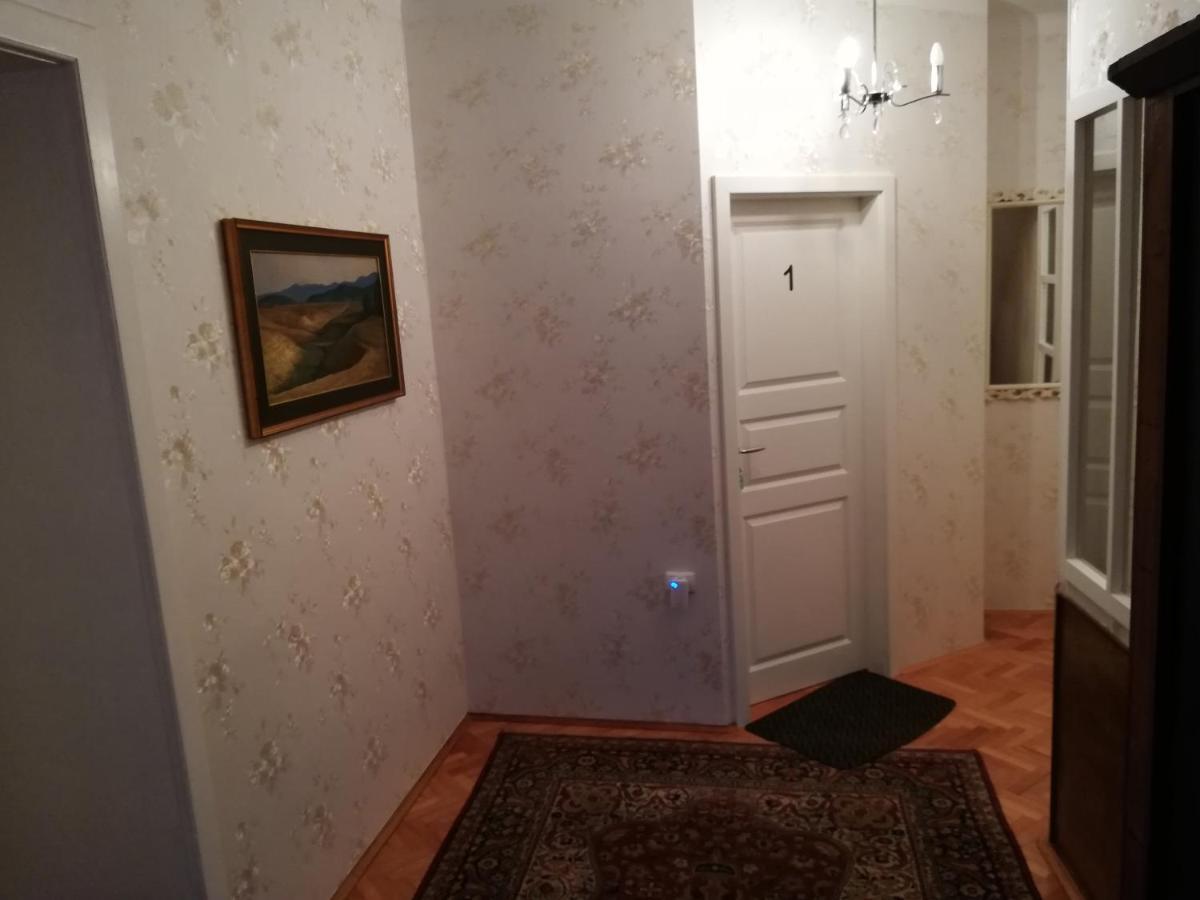 Sobe Sabec Bed and Breakfast Postojna Exteriör bild