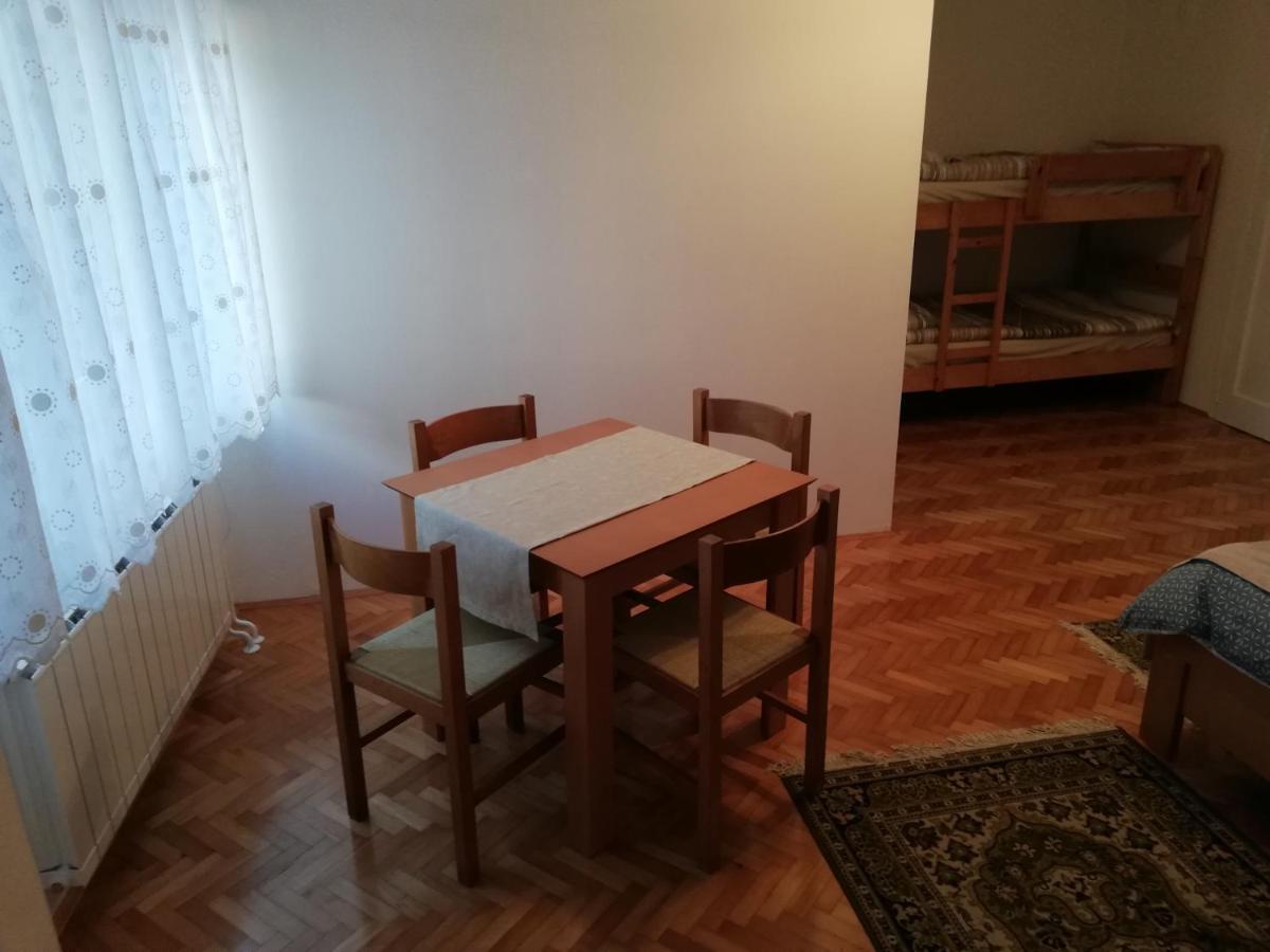 Sobe Sabec Bed and Breakfast Postojna Exteriör bild