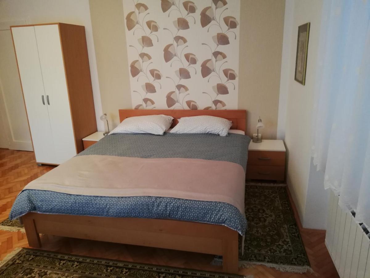 Sobe Sabec Bed and Breakfast Postojna Exteriör bild